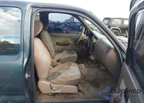 1998 Toyota Tacoma from USA, damaged, VIN 4TAVL52N5WZ066627